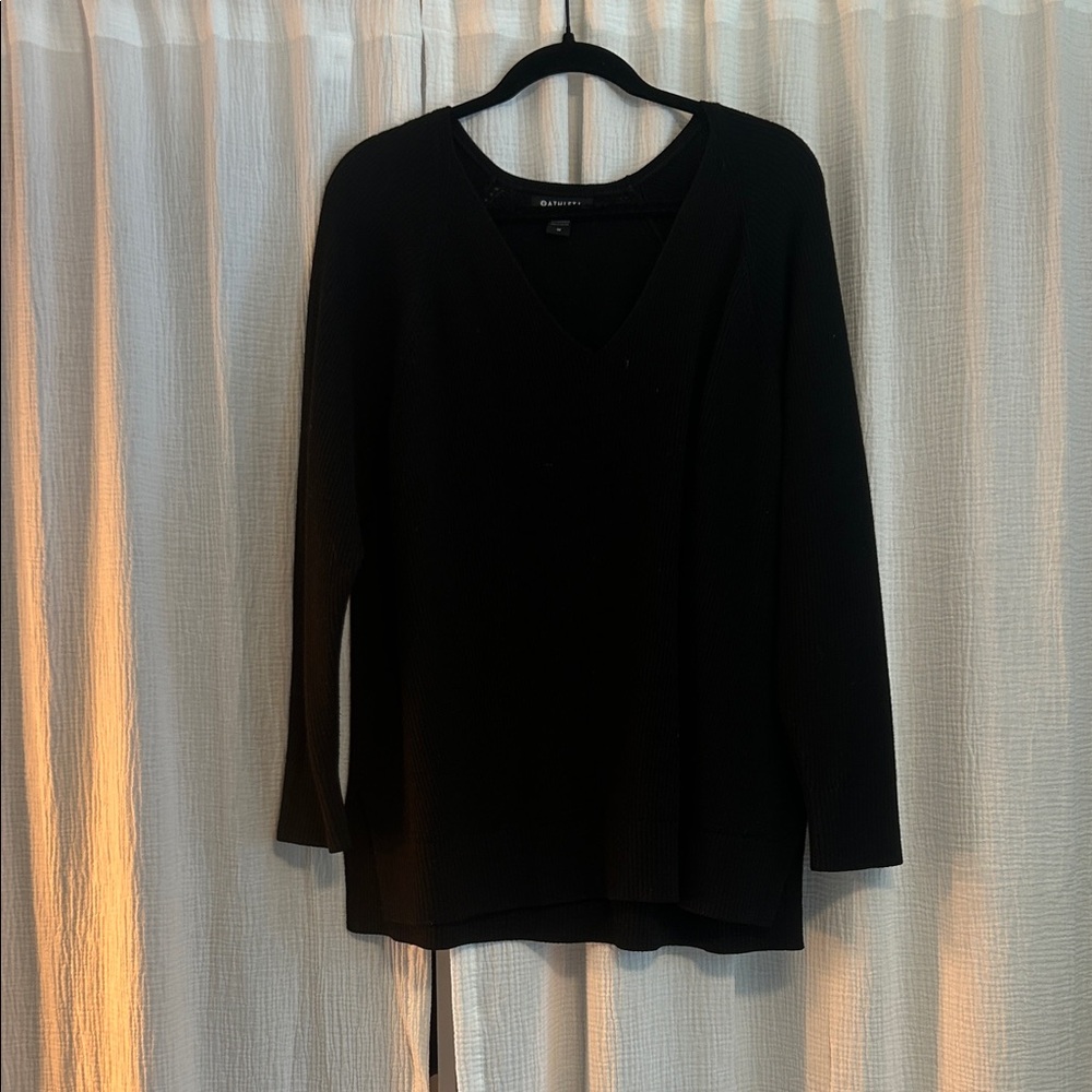 Athleta Black Long Sleeve V-Neck Top